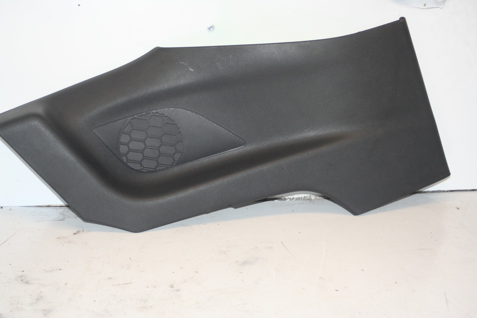 2010 CITROEN DS3. REAR DOOR SIDE PANEL PASSENGER SIDE BOOT PANEL TRIM