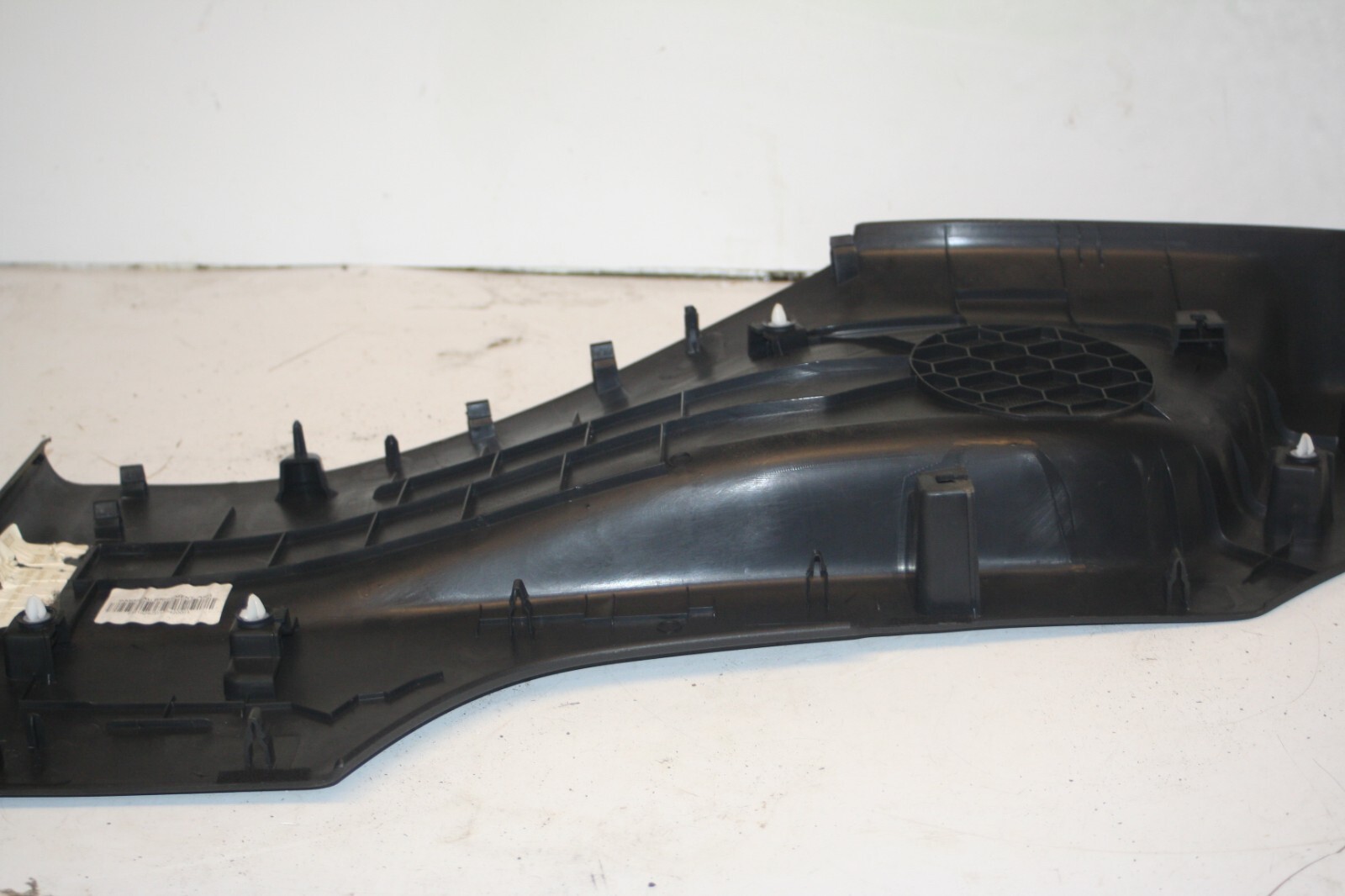 2010 CITROEN DS3. REAR DOOR SIDE PANEL PASSENGER SIDE BOOT PANEL TRIM - Image 4