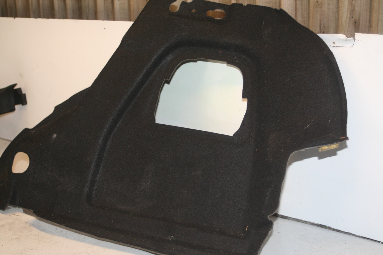 2010 CITROEN DS3. BOOT CARPET SIDE PANEL DRIVER SIDE - Image 2