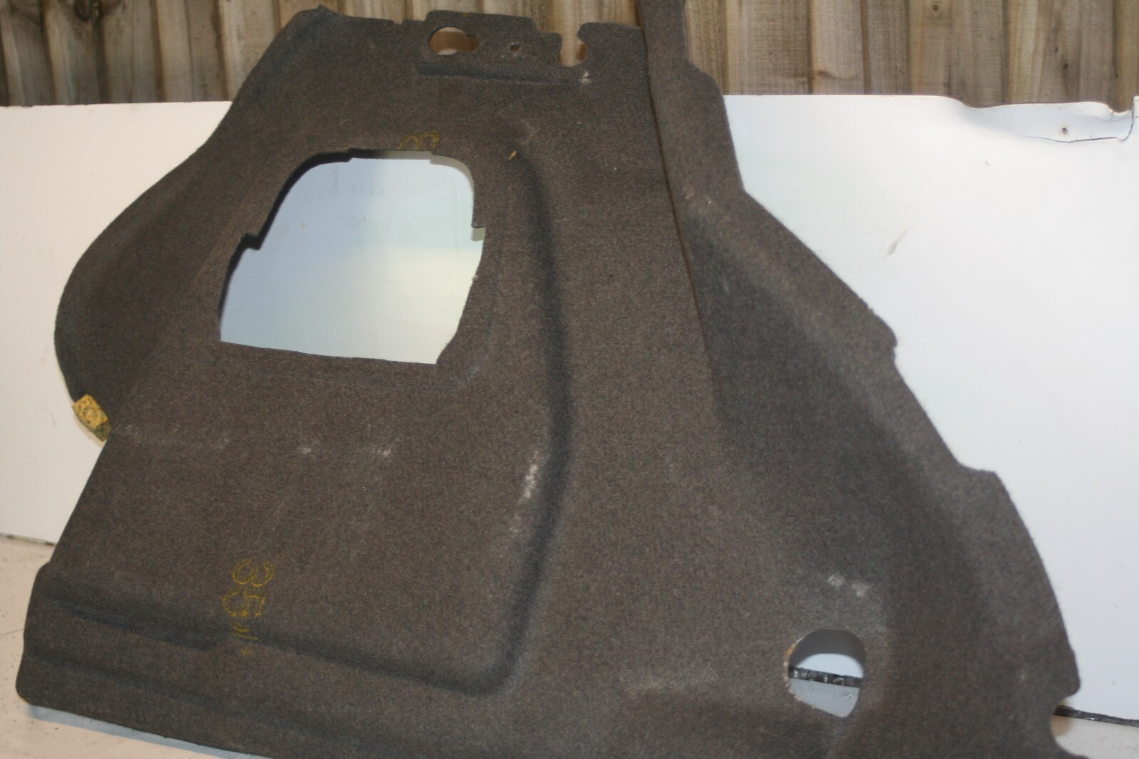 2010 CITROEN DS3. BOOT CARPET SIDE PANEL DRIVER SIDE - Image 5