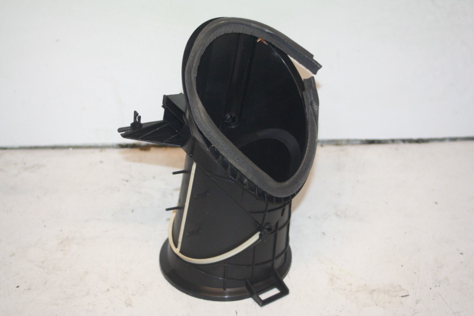 2010 CITROEN DS3. HEATER DUCT PIPE RECIRCULATION BLOWER