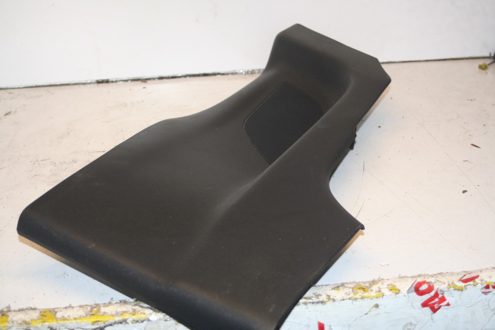 2010 CITROEN DS3. REAR INNER DOOR CARD SPEAKER GRILLE - Image 3