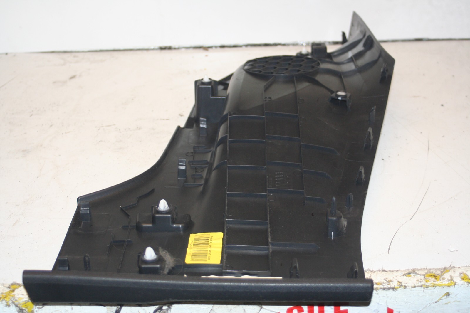 2010 CITROEN DS3. REAR INNER DOOR CARD SPEAKER GRILLE - Image 4