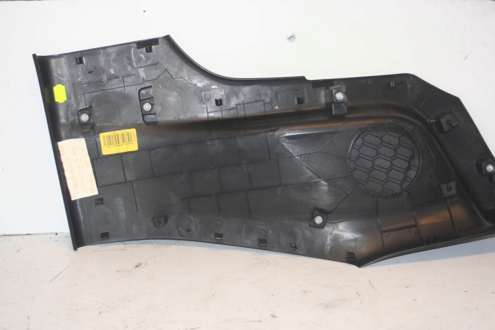 2010 CITROEN DS3. REAR INNER DOOR CARD SPEAKER GRILLE - Image 5