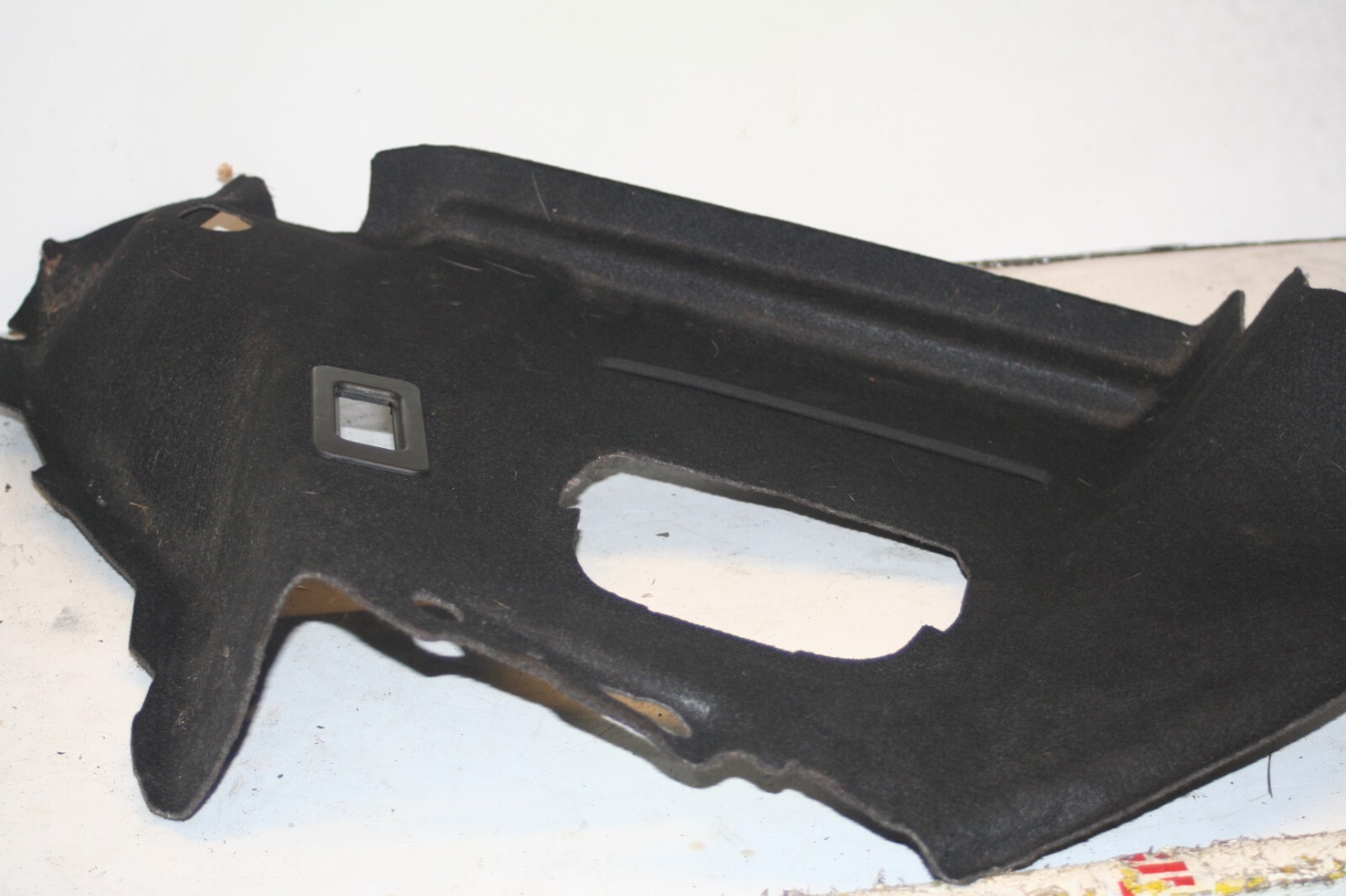 2010 CITROEN DS3. BOOT CARPET SIDE PANEL PASSENGER SIDE - Image 2