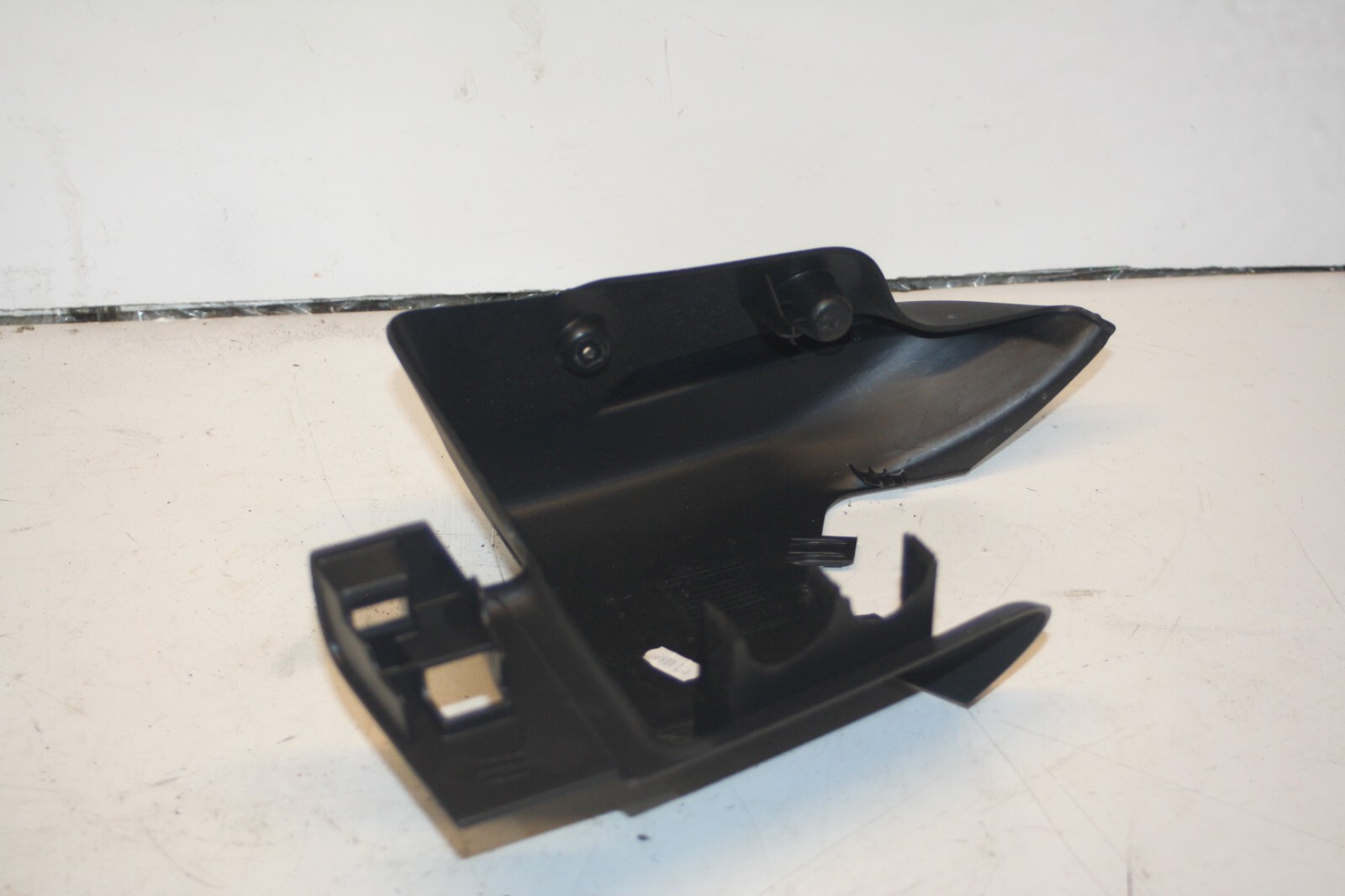 2010 CITROEN DS3. 9683973077 PARCEL SHELF SIDE TRIM - Image 4