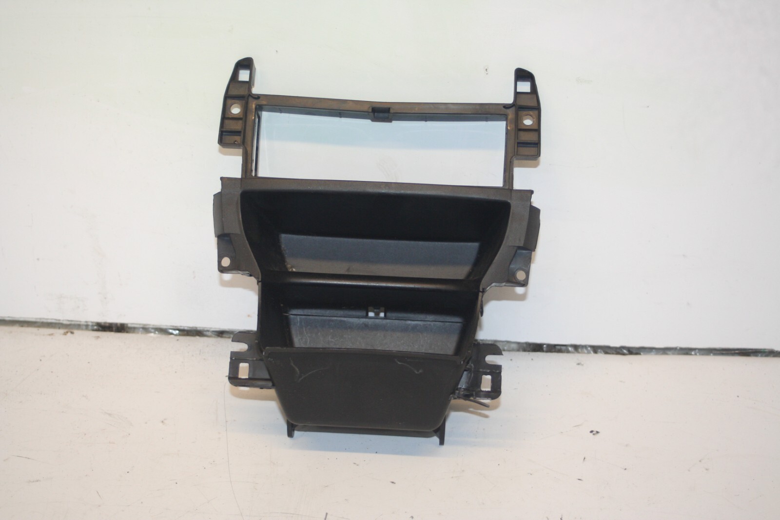 2010 CITROEN DS3. CENTRE CONSOLE FRAME 96842858377 STORAGE