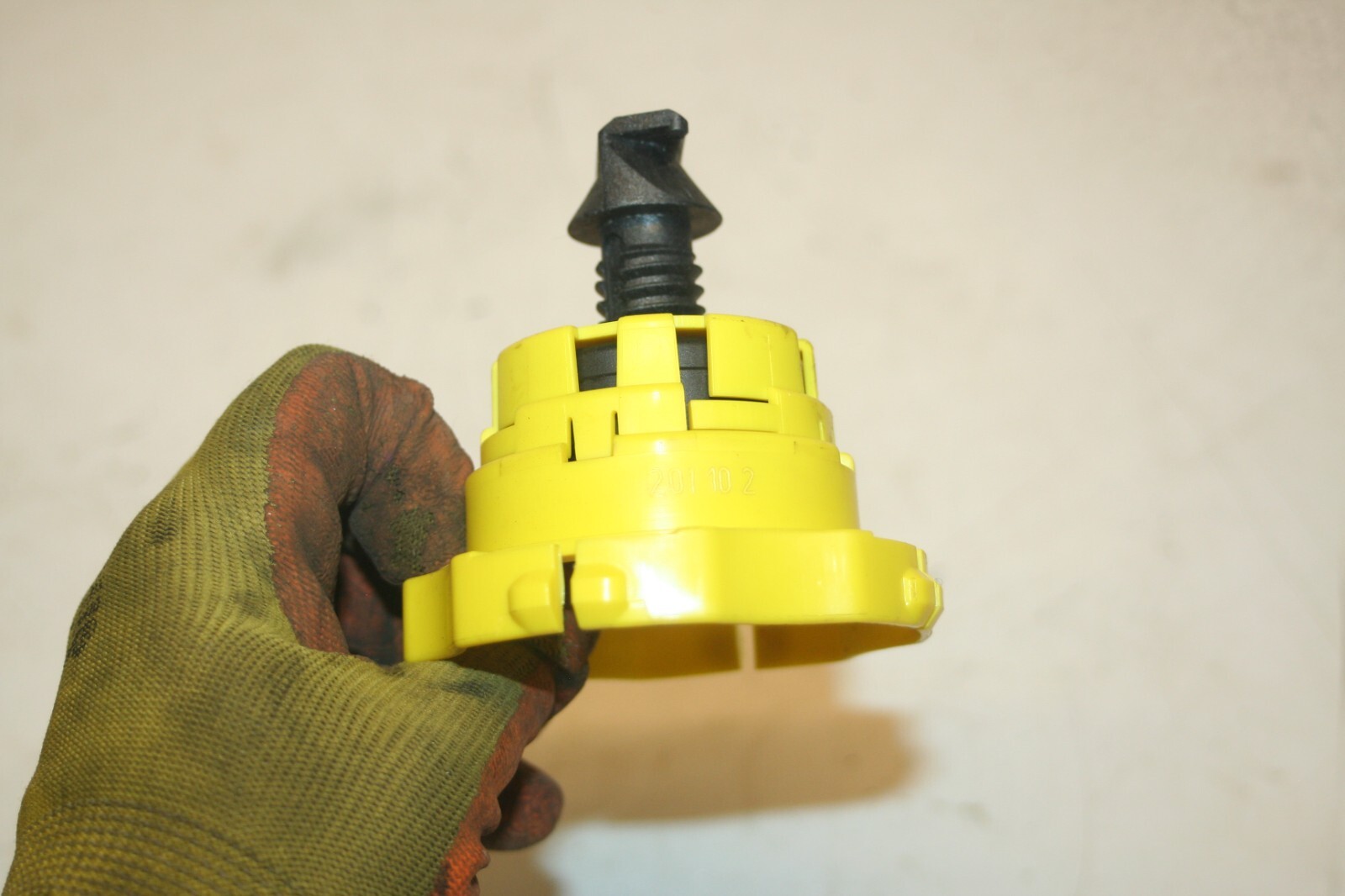 2010 CITROEN DS3. SPARE WHEEL CLAMP SECURING NUT - Image 4