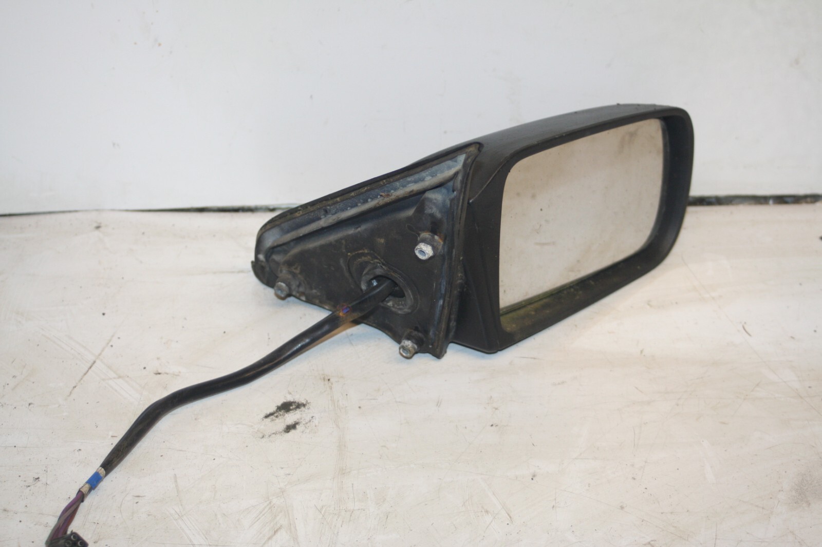 1990 FORD GRANADA MK3. DRIVER SIDE WING MIRROR ELECTRIC