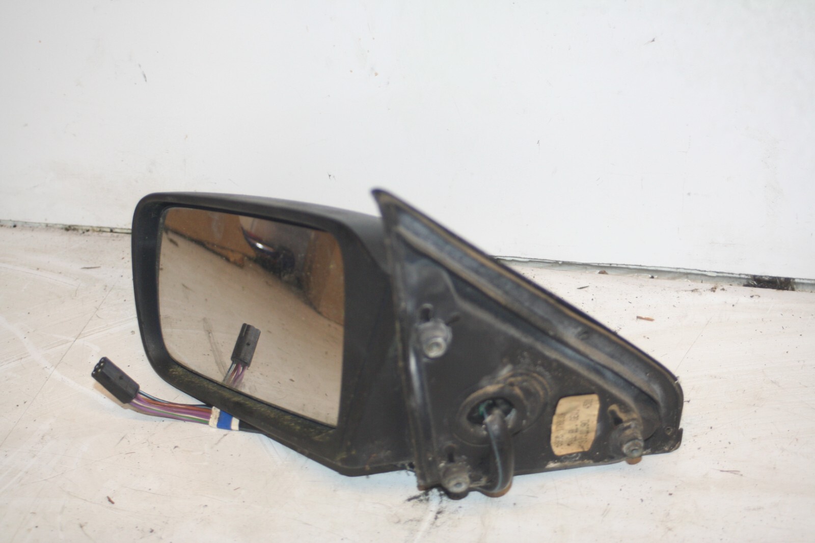 1990 FORD GRANADA MK3. PASSENGER SIDE WING MIRROR ELECTRIC - Image 2