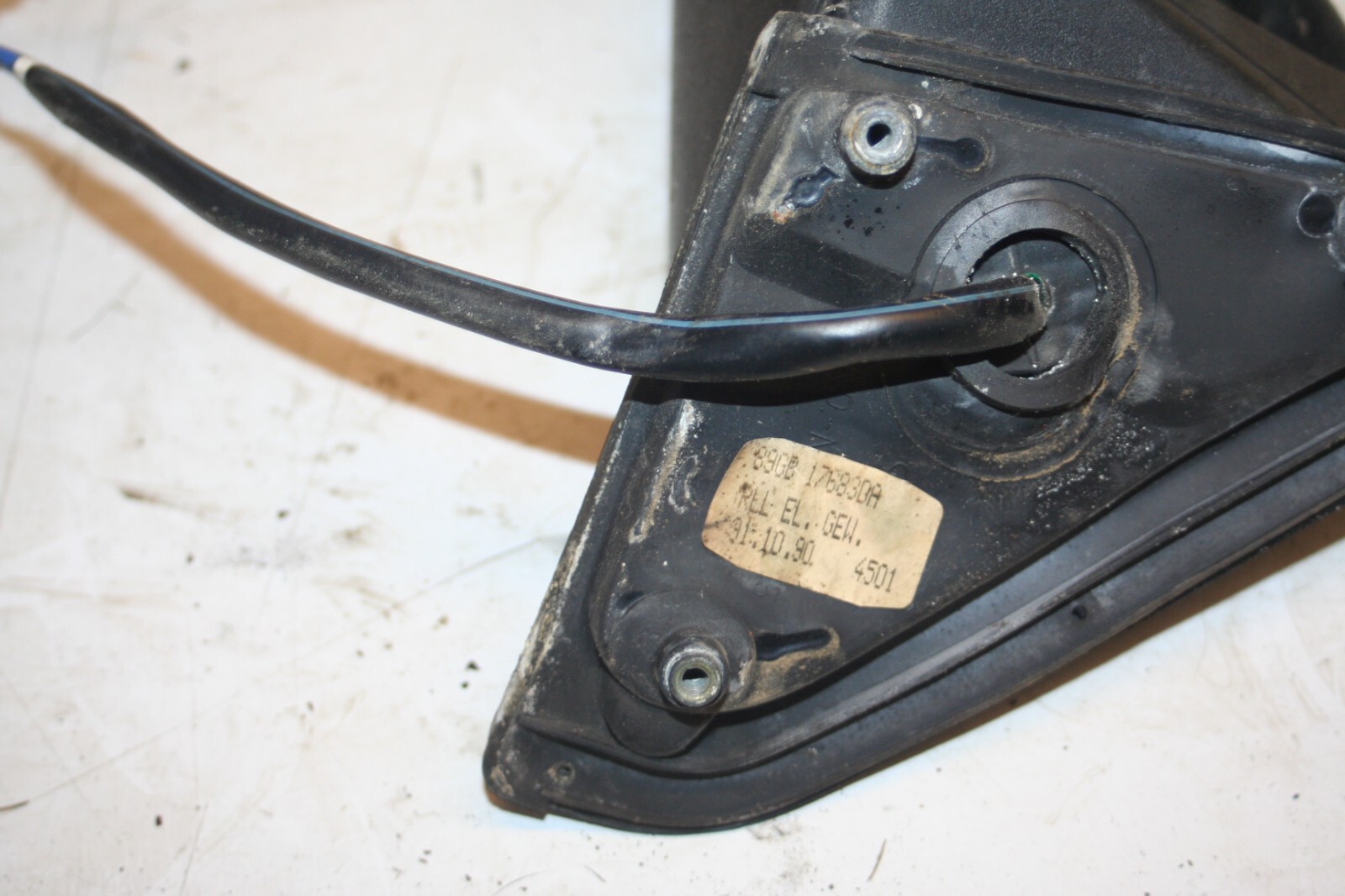 1990 FORD GRANADA MK3. PASSENGER SIDE WING MIRROR ELECTRIC - Image 4