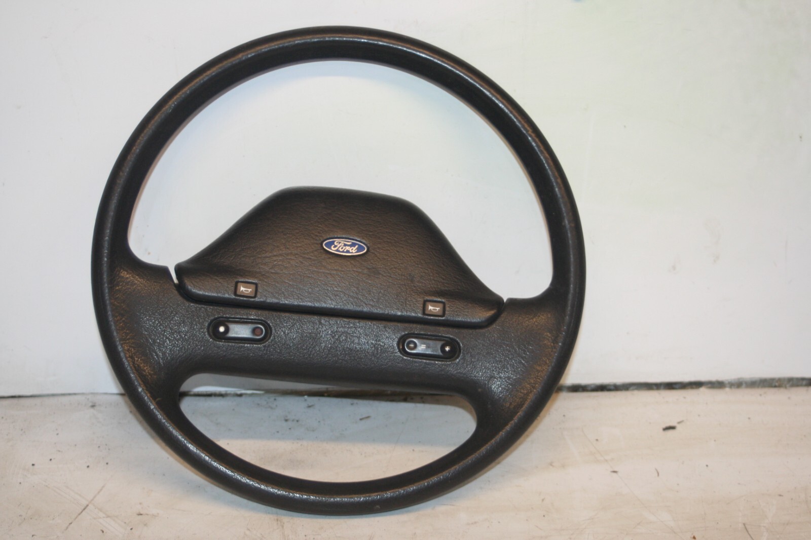 1990 FORD GRANADA MK3. STEERING WHEEL