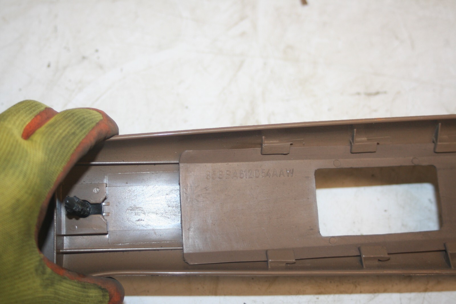 1990 FORD GRANADA MK3. B PILLAR TRIM PASSENGER SIDE - Image 6