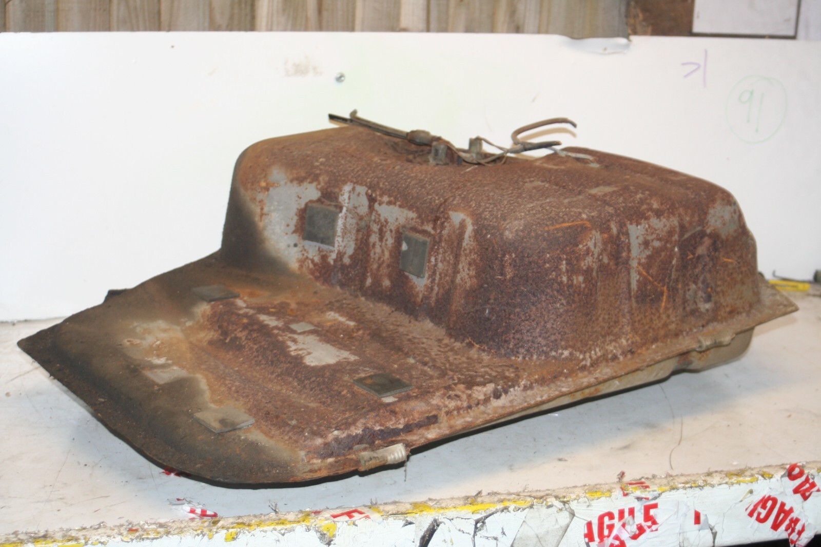 1990 FORD GRANADA MK3. PETROL FUEL TANK
