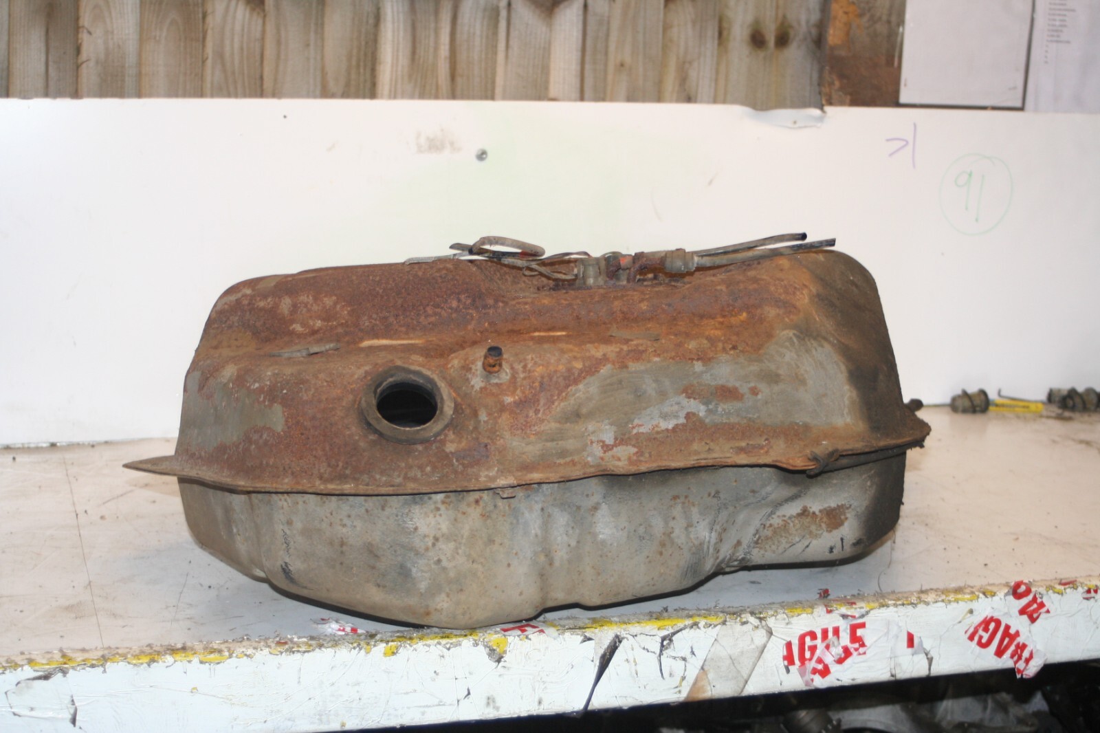1990 FORD GRANADA MK3. PETROL FUEL TANK - Image 3