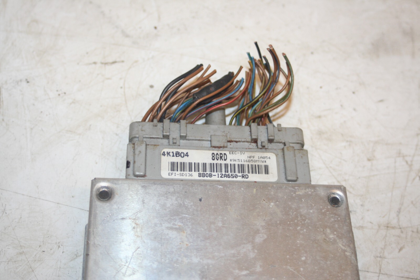 1990 FORD GRANADA MK3. 88GB-12A650-RD ENGINE CONTROL ECU 8GRD