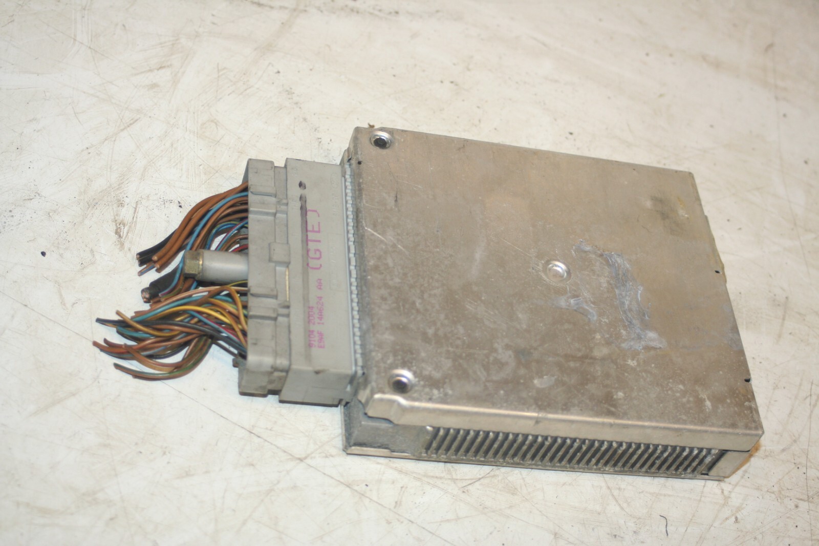 1990 FORD GRANADA MK3. 88GB-12A650-RD ENGINE CONTROL ECU 8GRD - Image 3