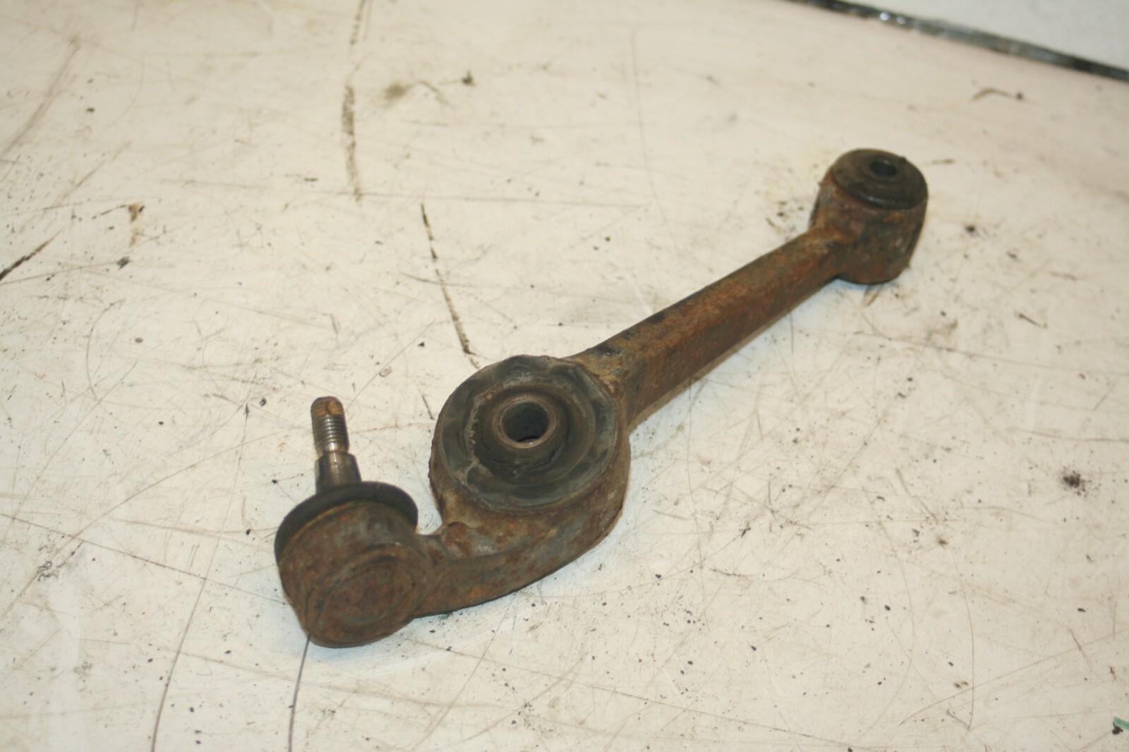 1990 FORD GRANADA MK3. SUSPENSION LOWER ARM FRONT PASSENGER SIDE - Image 6