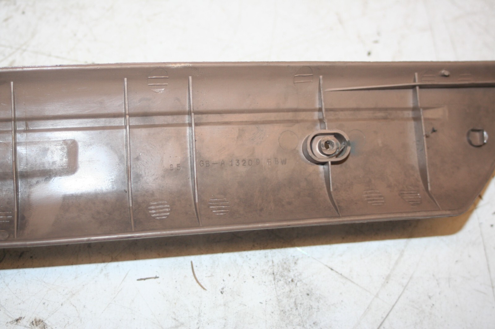 1990 FORD GRANADA MK3. LOWER SILL COVER TRIM PASSENGER SIDE FRONT - Image 7
