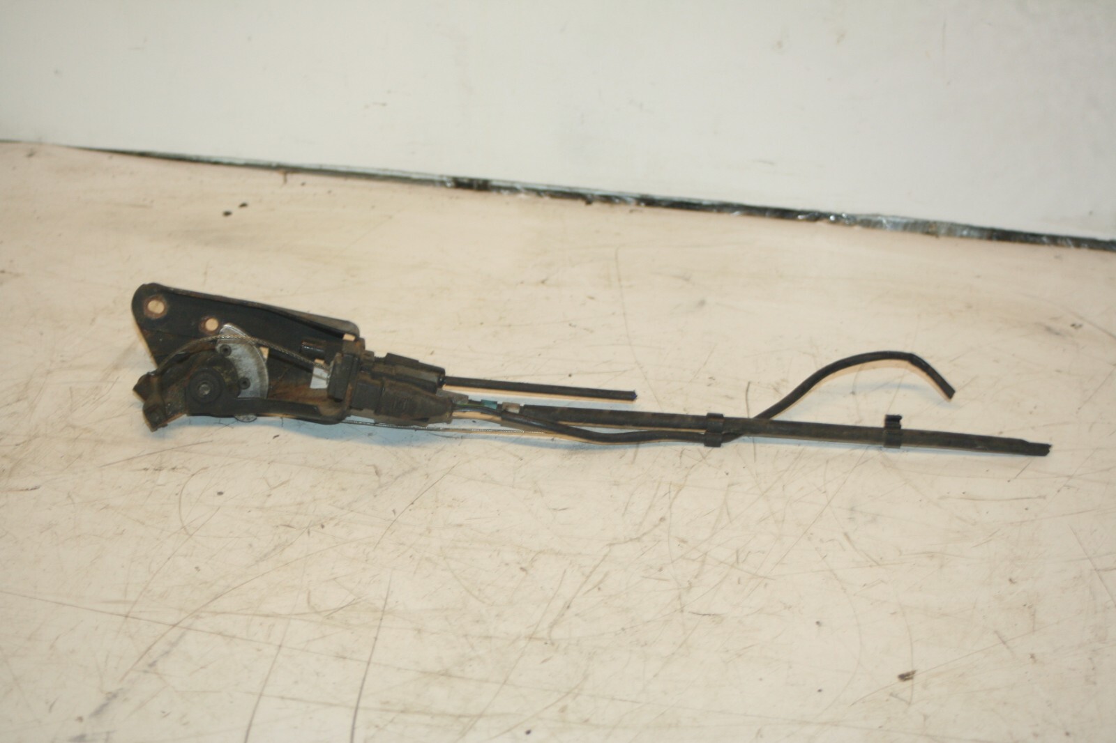 1990 FORD GRANADA MK3. IDLE CONTROL THROTTLE CONTROL LINKAGE - Image 4