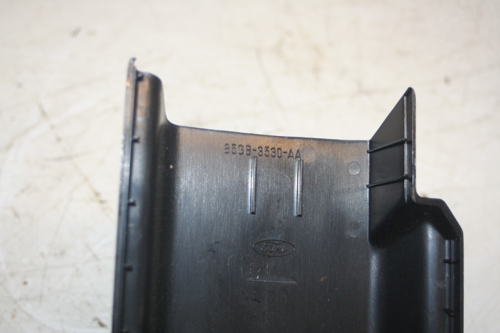 1990 FORD GRANADA MK3. STEERING LOWER COWLING 85GB-3530-AA - Image 5
