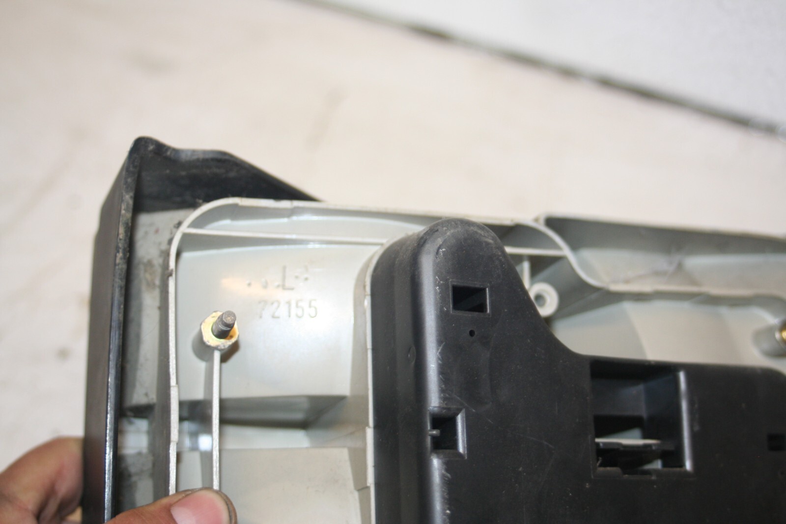 1990 FORD GRANADA MK3. PASSENGER SIDE REAR LIGHT UNIT CLUSTER - Image 5