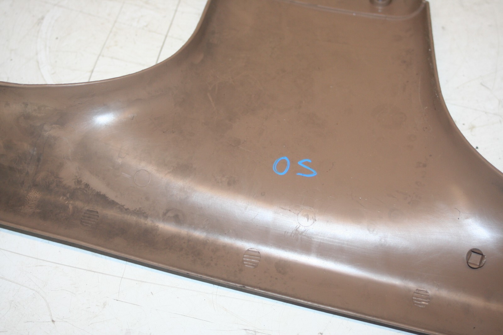 1990 FORD GRANADA MK3. DRIVER SIDE FRONT SILL TRIM 85GB-A13208 BBW - Image 5