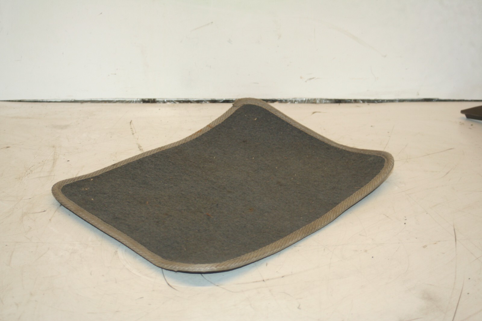 1990 FORD GRANADA MK3. REAR FLOOR MAT
