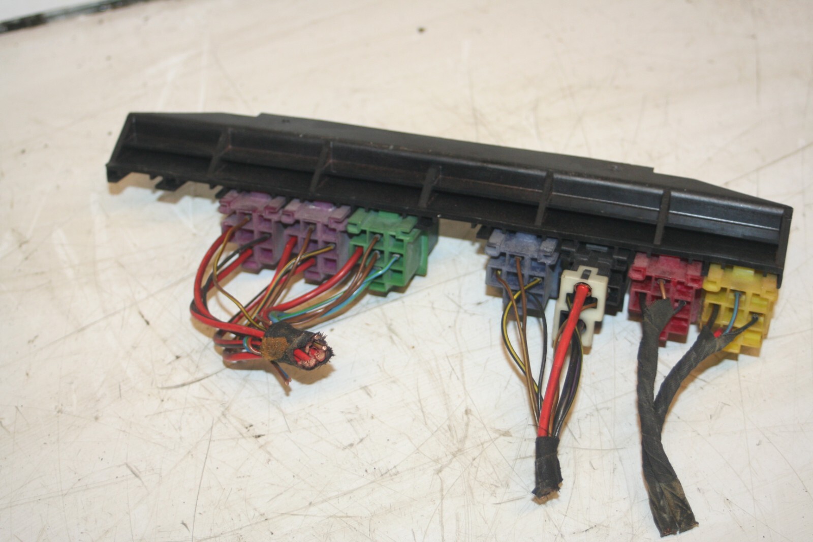 1990 FORD GRANADA MK3. RELAYS - Image 3