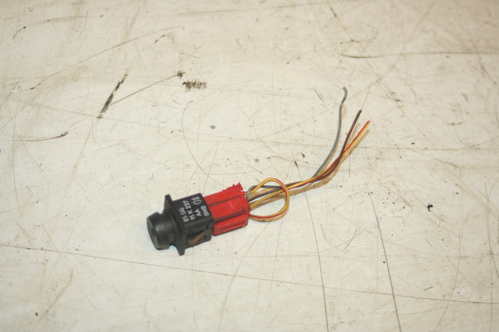 1990 FORD GRANADA MK3. 85GG15K237AA SWITCH BUTTON FOG LIGHT