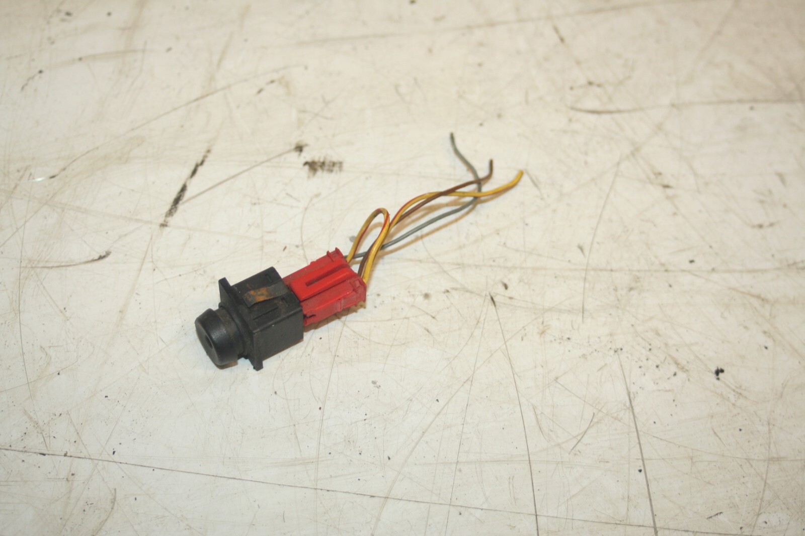 1990 FORD GRANADA MK3. 85GG15K237AA SWITCH BUTTON FOG LIGHT - Image 2