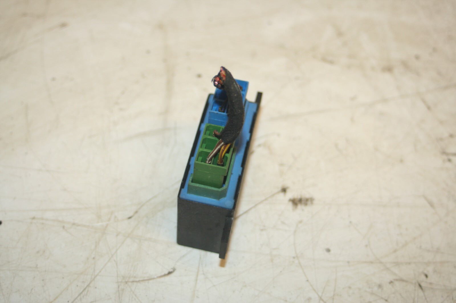 1990 FORD GRANADA MK3. 85GG 19A367AB RELAY ASY-SECURE ALARM ECU - Image 3