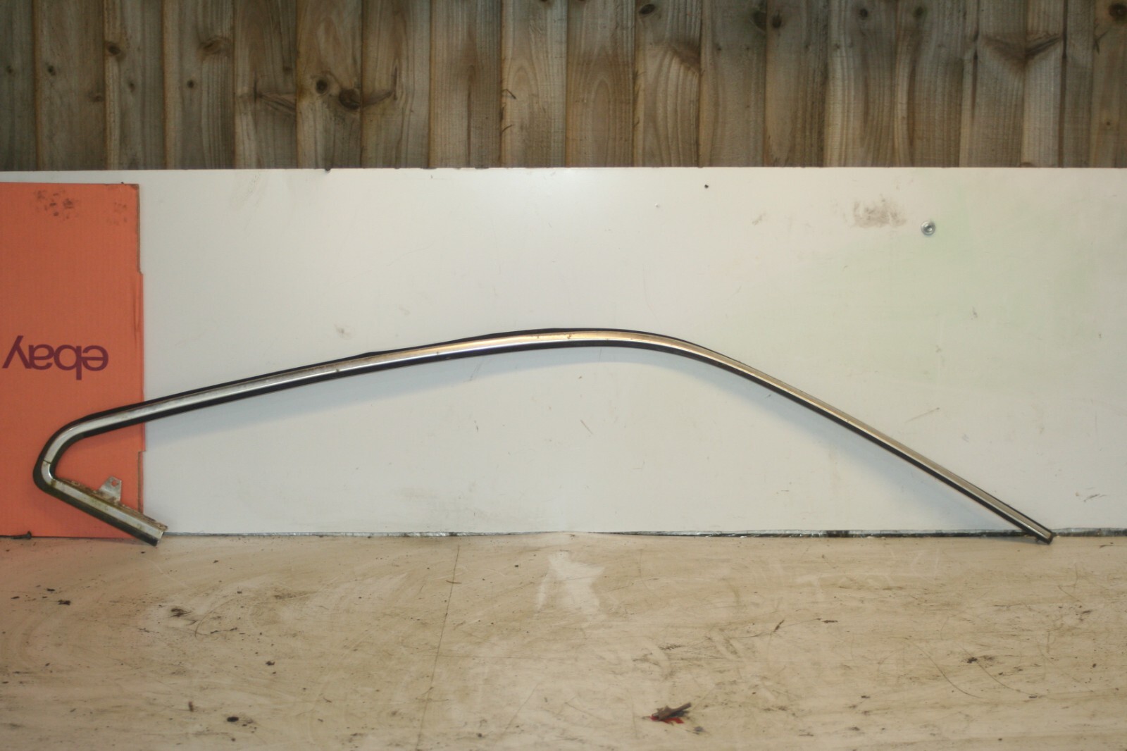 1990 FORD GRANADA MK3. DOOR TRIM CHROME PASSENGER SIDE FRONT
