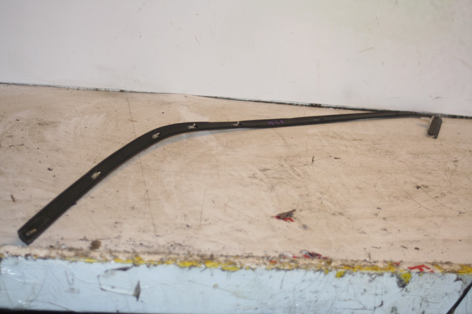 1990 FORD GRANADA MK3. DOOR TRIM CHROME PASSENGER SIDE FRONT - Image 5