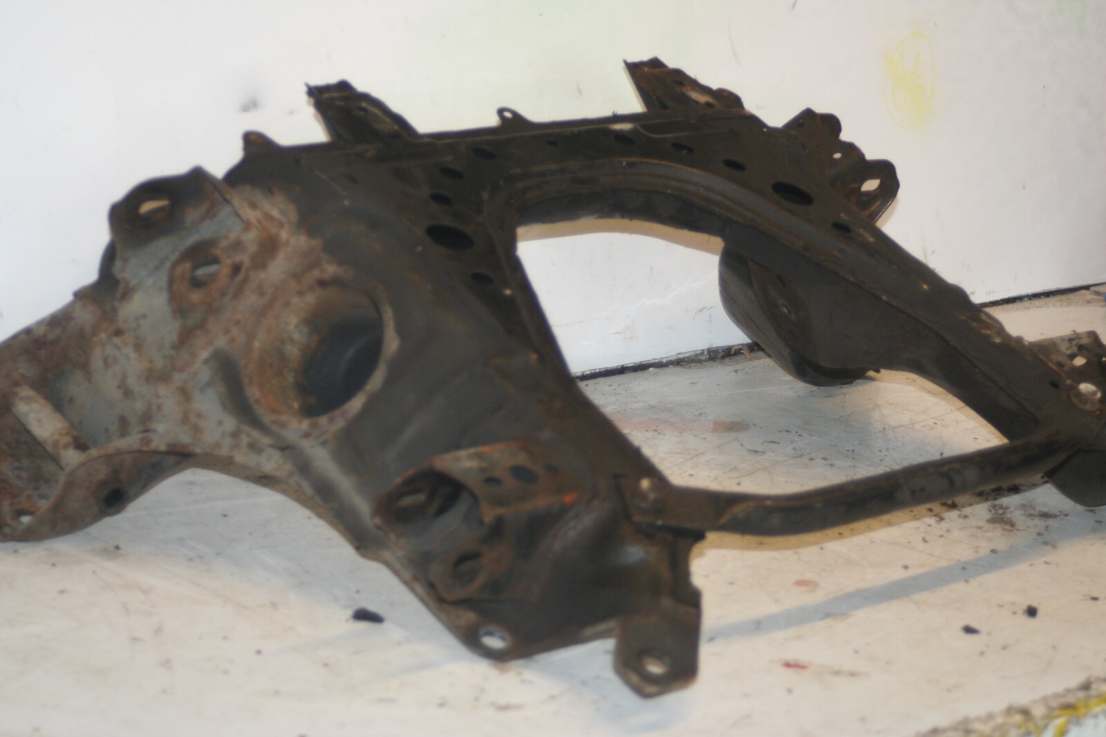 MAZDA MX5 MK1. FRONT SUB FRAME ENGINE MOUNT - Image 4