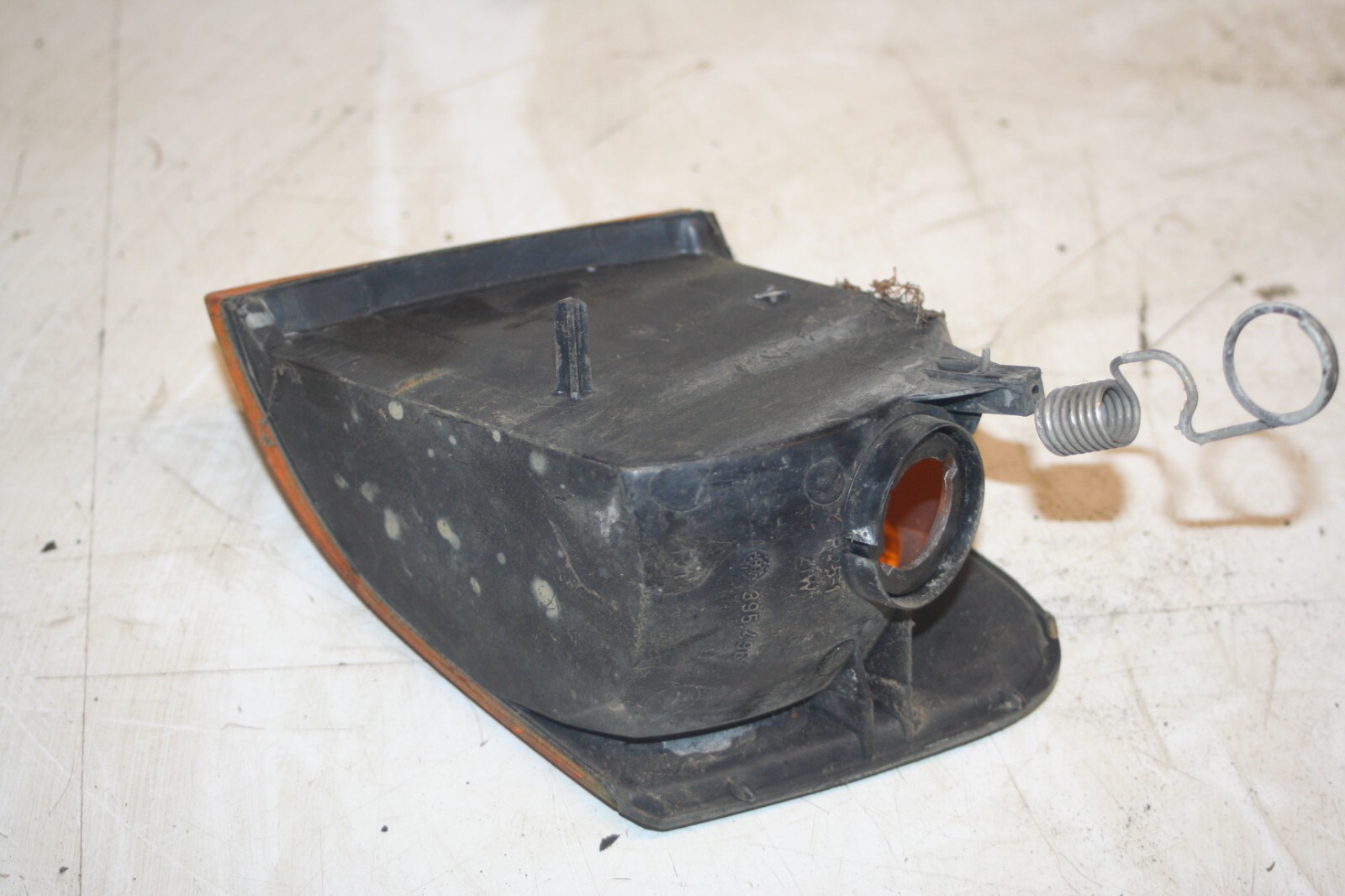 1990 FORD GRANADA MK3. DRIVER SIDE INDICATOR REPEATER FRONT - Image 3