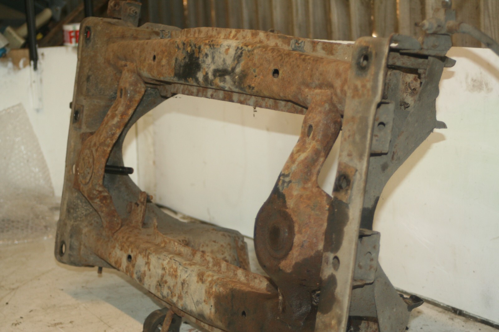 MAZDA MX5 MK1. REAR SUB FRAME AXLE - Image 2