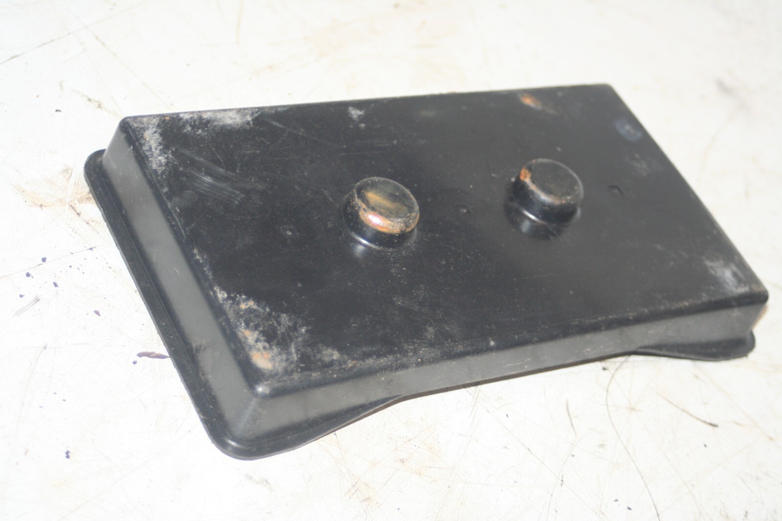 MAZDA MX5 MK1. BATTERY TRAY TRIM - Image 2