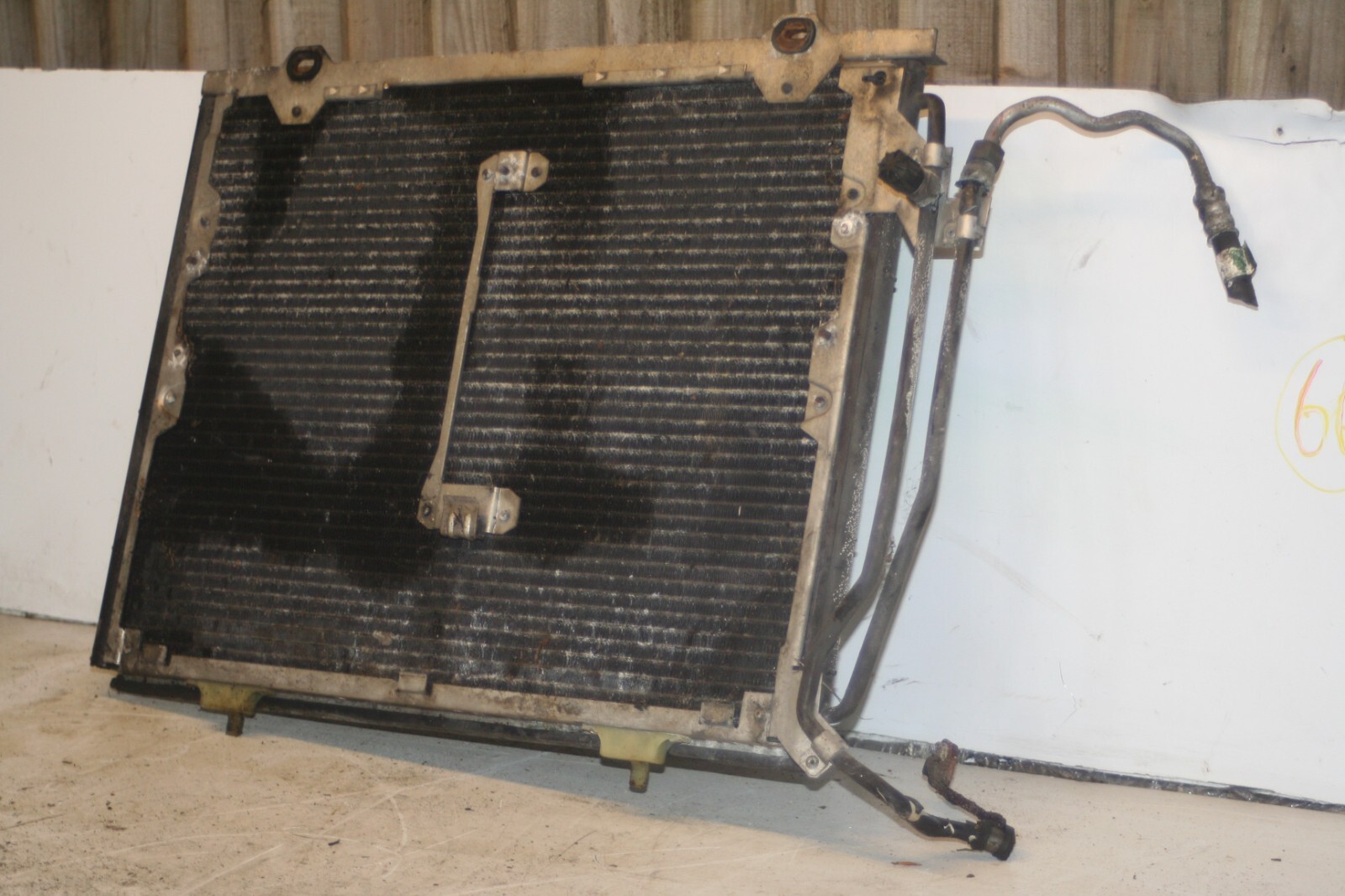 2000 MERCEDES C CLASS W202. RADIATOR AIR CON - Image 2