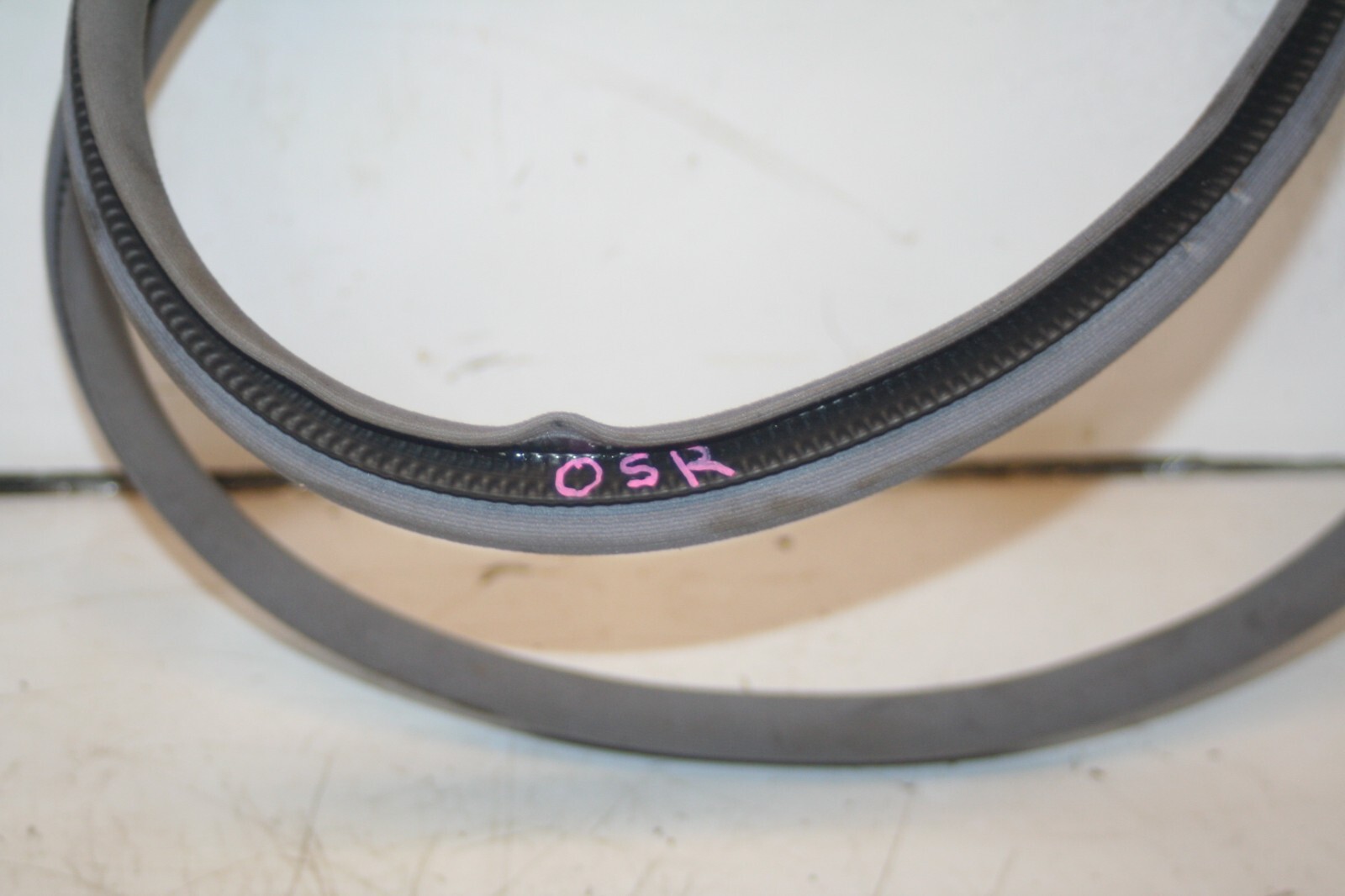 2000 MERCEDES C CLASS W202. DRIVER SIDE REAR DOOR RUBBER SEAL