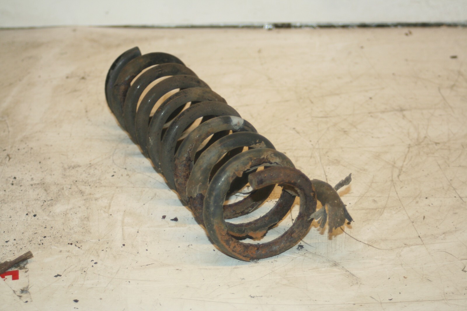 2000 MERCEDES C CLASS W202. REAR SPRING - Image 3