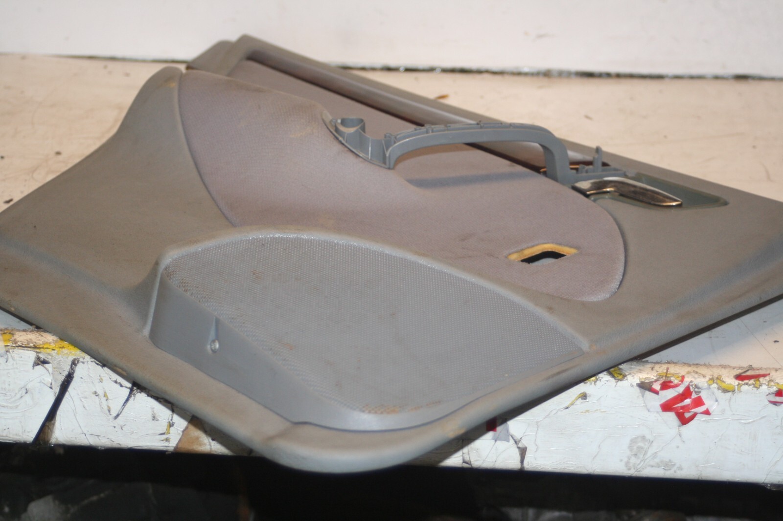 2000 MERCEDES C CLASS W202. PASSENGER SIDE REAR DOOR CARD - Image 3