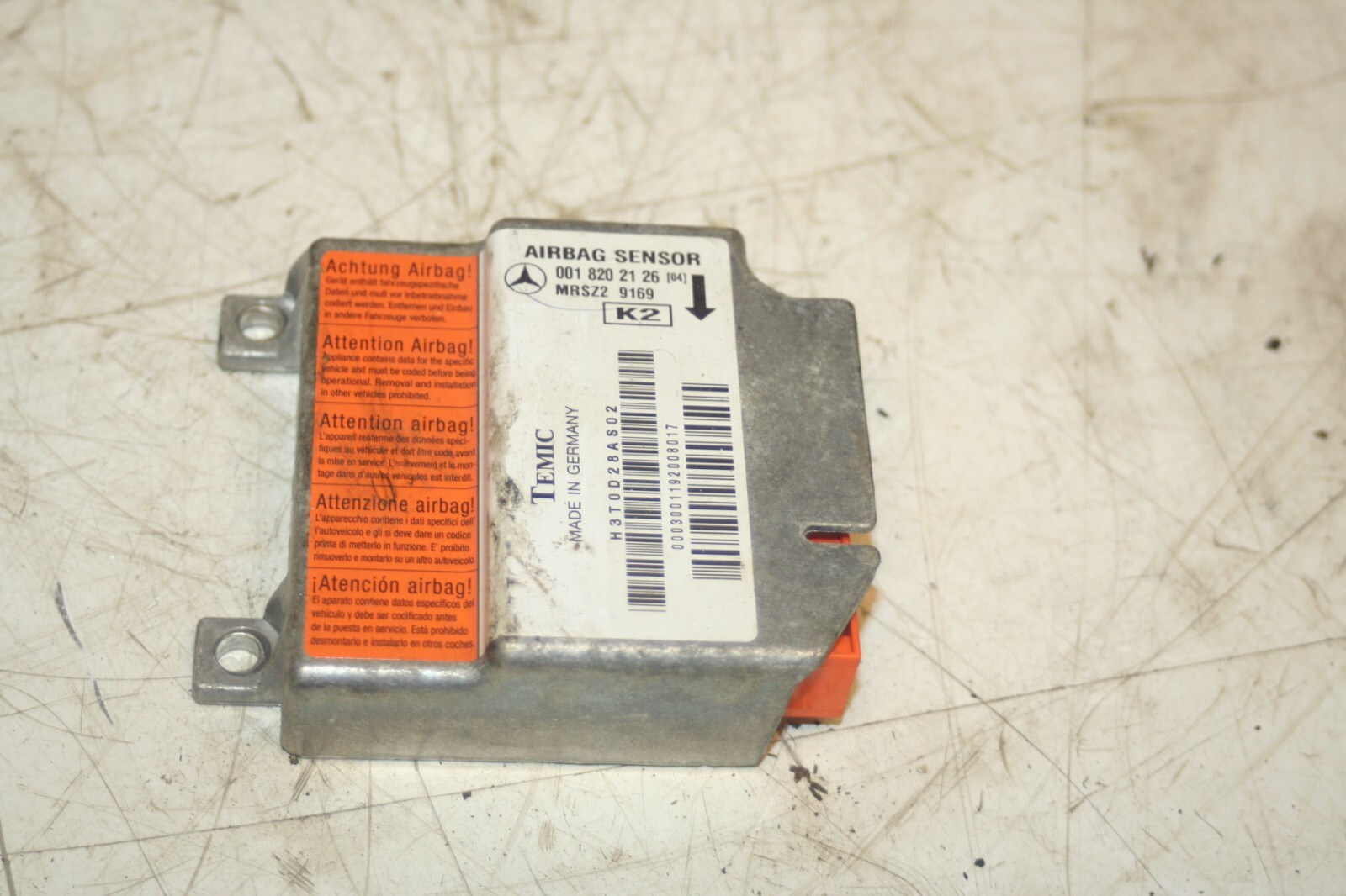 2000 MERCEDES C CLASS W202. AIR BAG ECU 001 8202126