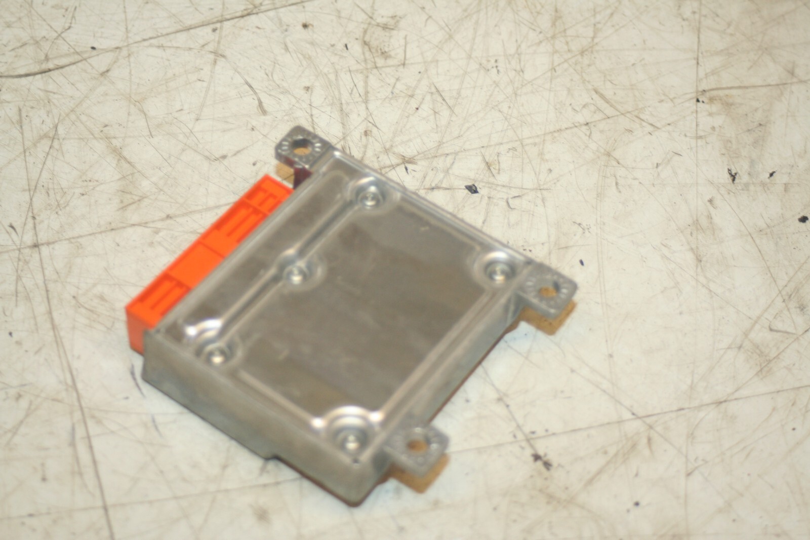 2000 MERCEDES C CLASS W202. AIR BAG ECU 001 8202126 - Image 3