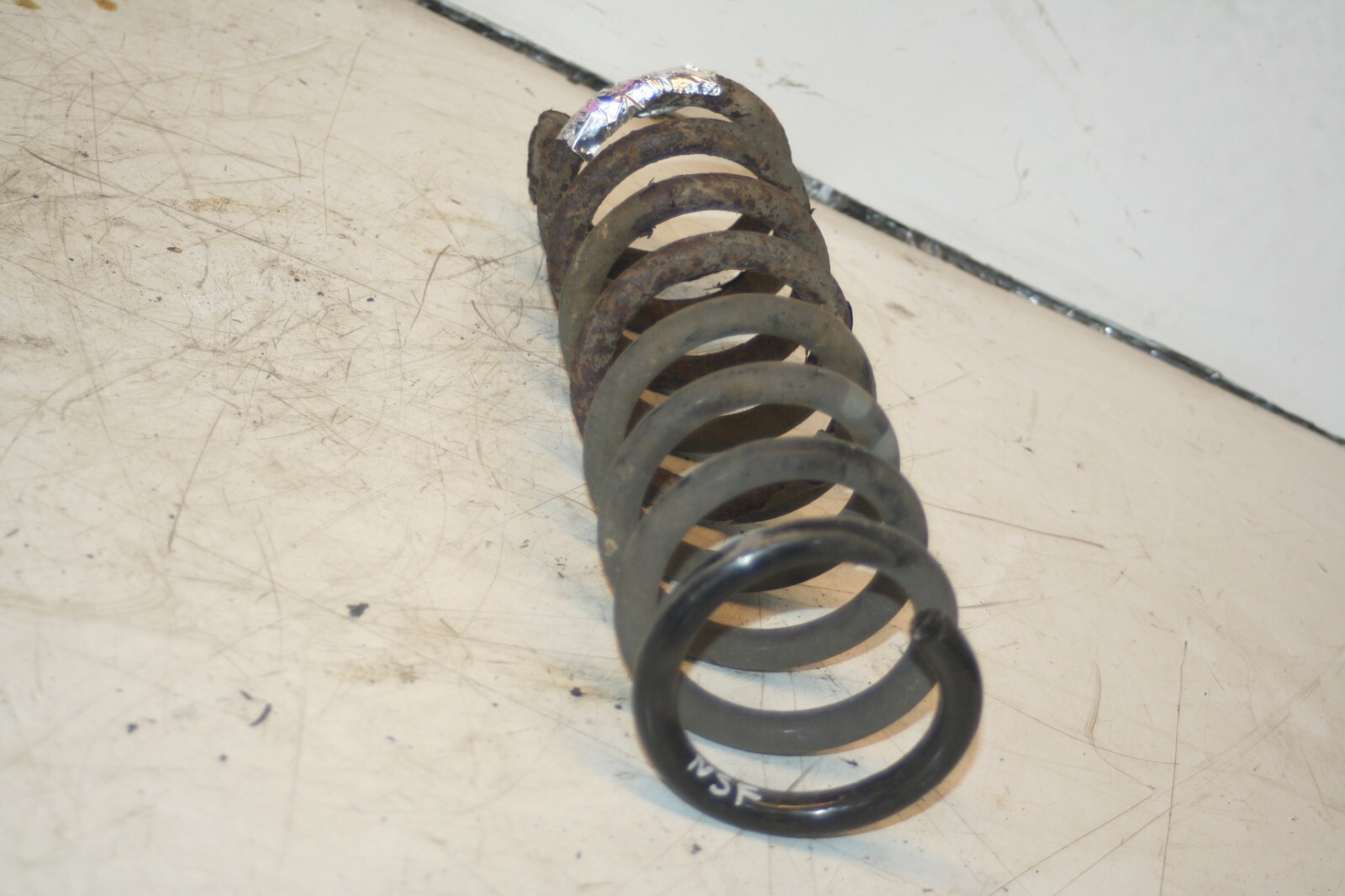 2000 MERCEDES C CLASS W202. PASSENGER SIDE FRONT SUSPENSION SPRING
