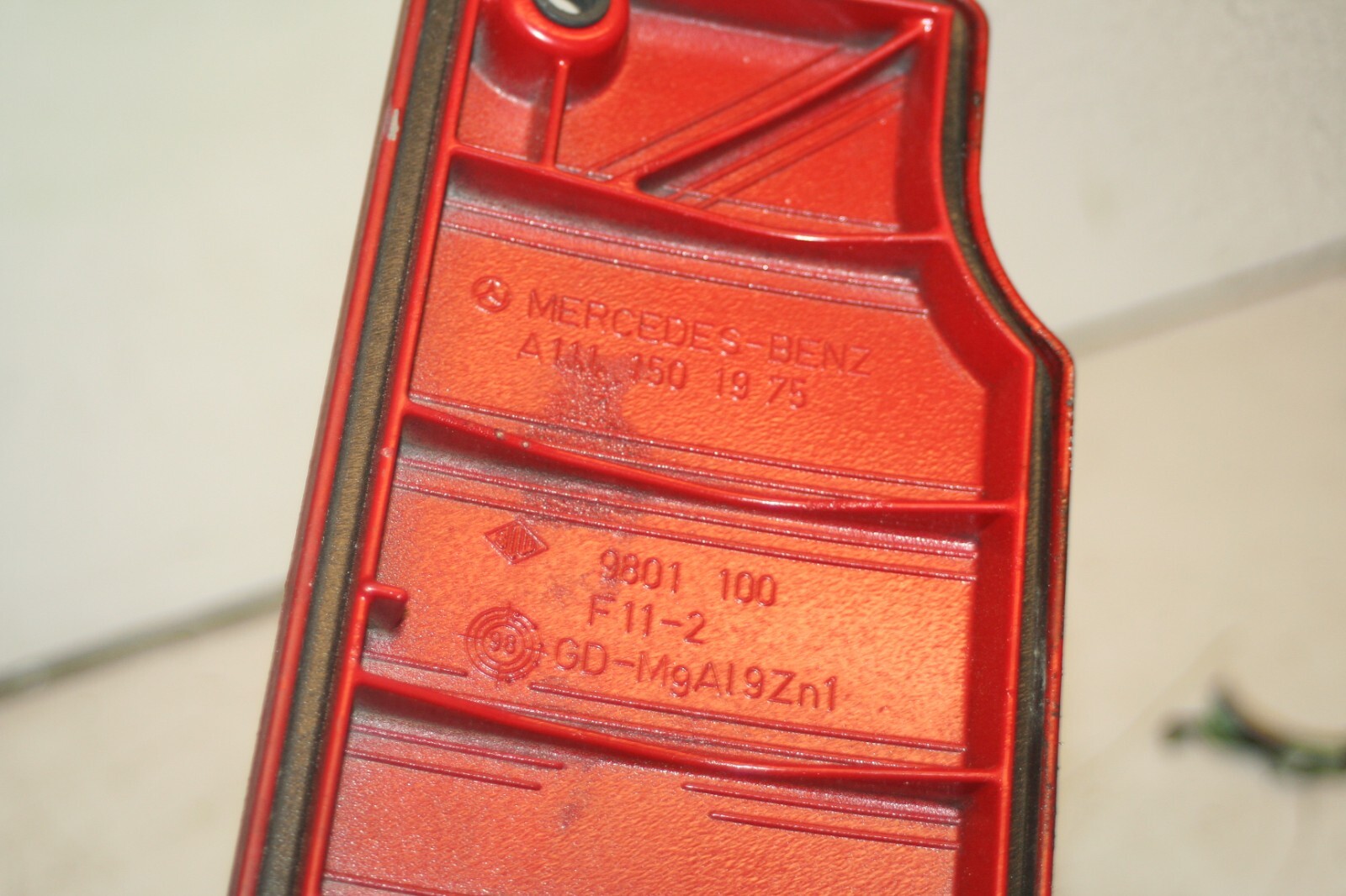 2000 MERCEDES C CLASS W202. COMPRESSOR ENGINE COVER - Image 5
