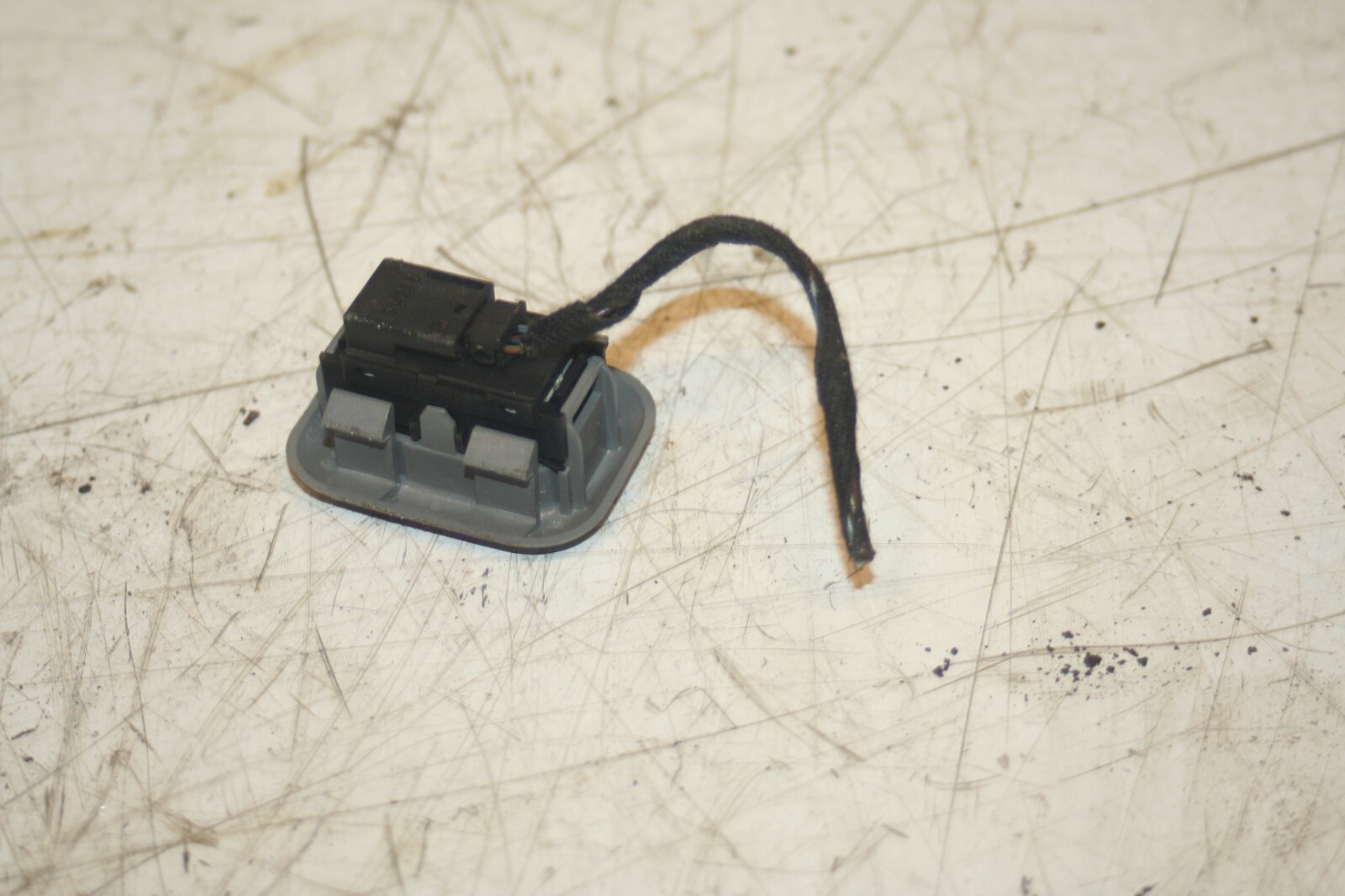 2000 MERCEDES C CLASS W202. WINDOW SWITCH - Image 4