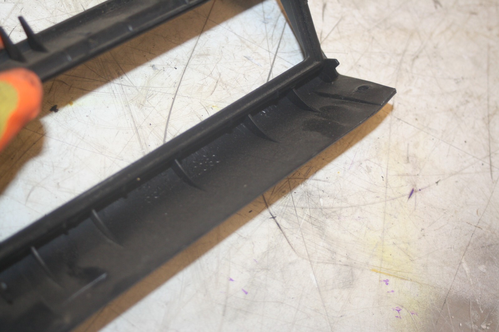 (98) TOYOTA RAV 4 MK1. DISPLAY SCREEN SURROUND - Image 5