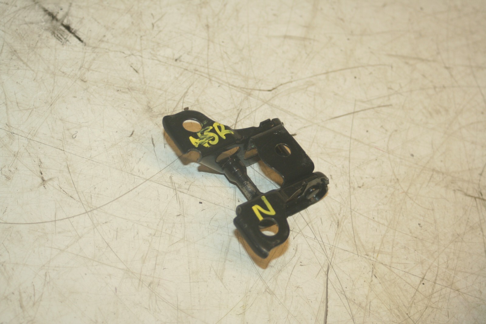 (99) TOYOTA RAV 4 3 DOOR. SEAT ANCHORS ISO FIX