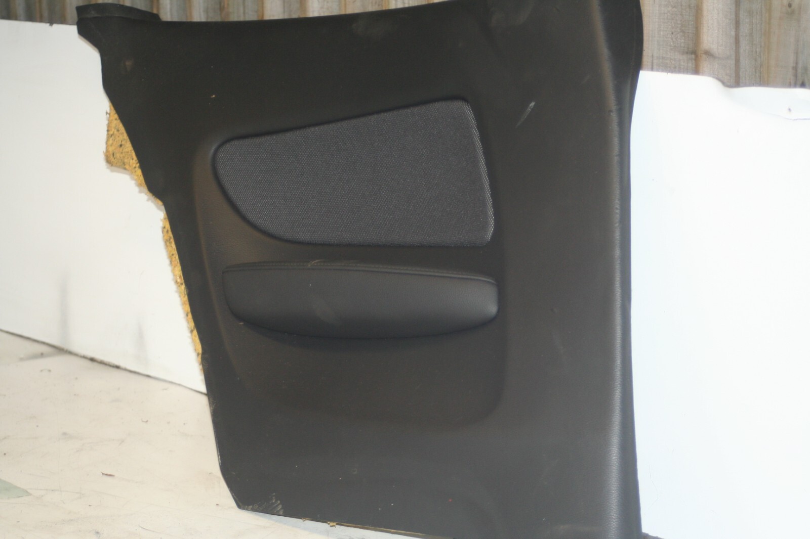 (95) 2010 BMW 1 SERIES E82. PASSENGER SIDE REAR SIDE TRIM PANEL - Image 2